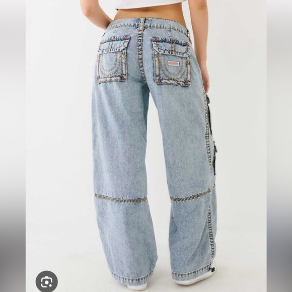 True Religion Baggy Cargo Jean - Picture 2 of 11